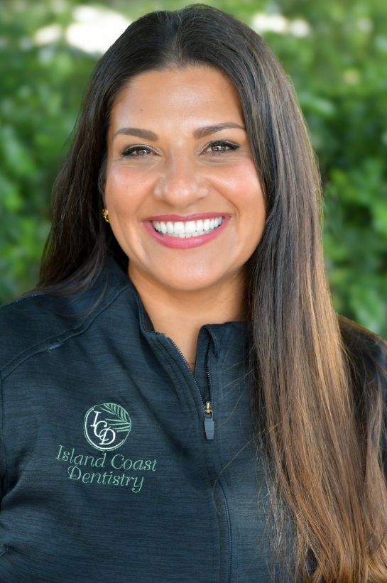 Dental hygienist Lucinda